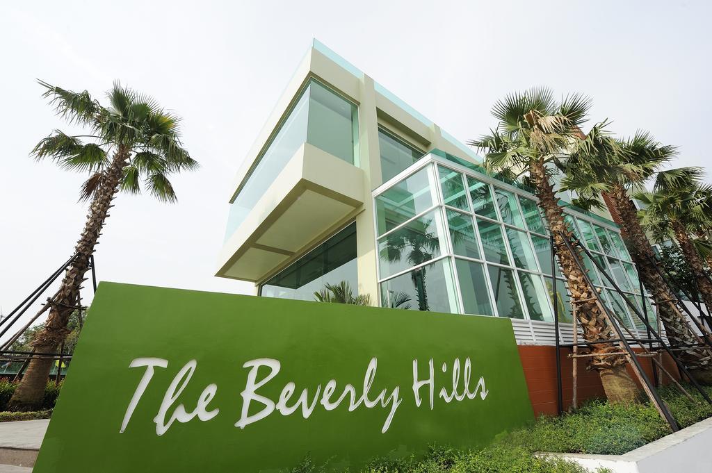 The Beverly Hills Hotel Nakhon Ratchasima Ngoại thất bức ảnh