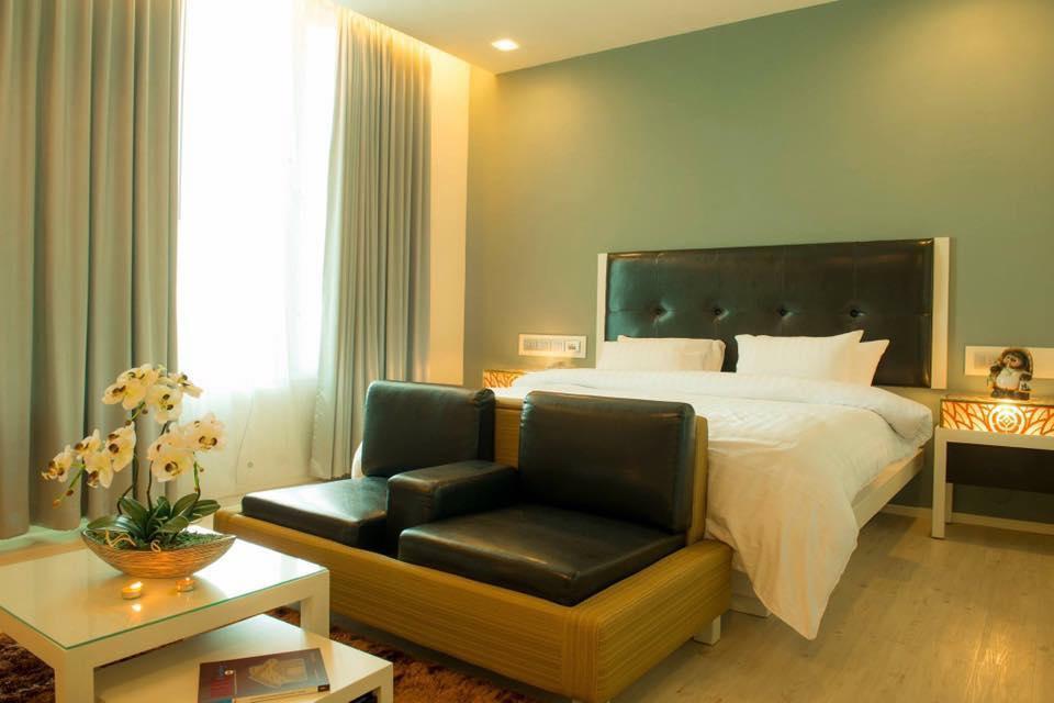 The Beverly Hills Hotel Nakhon Ratchasima Ngoại thất bức ảnh