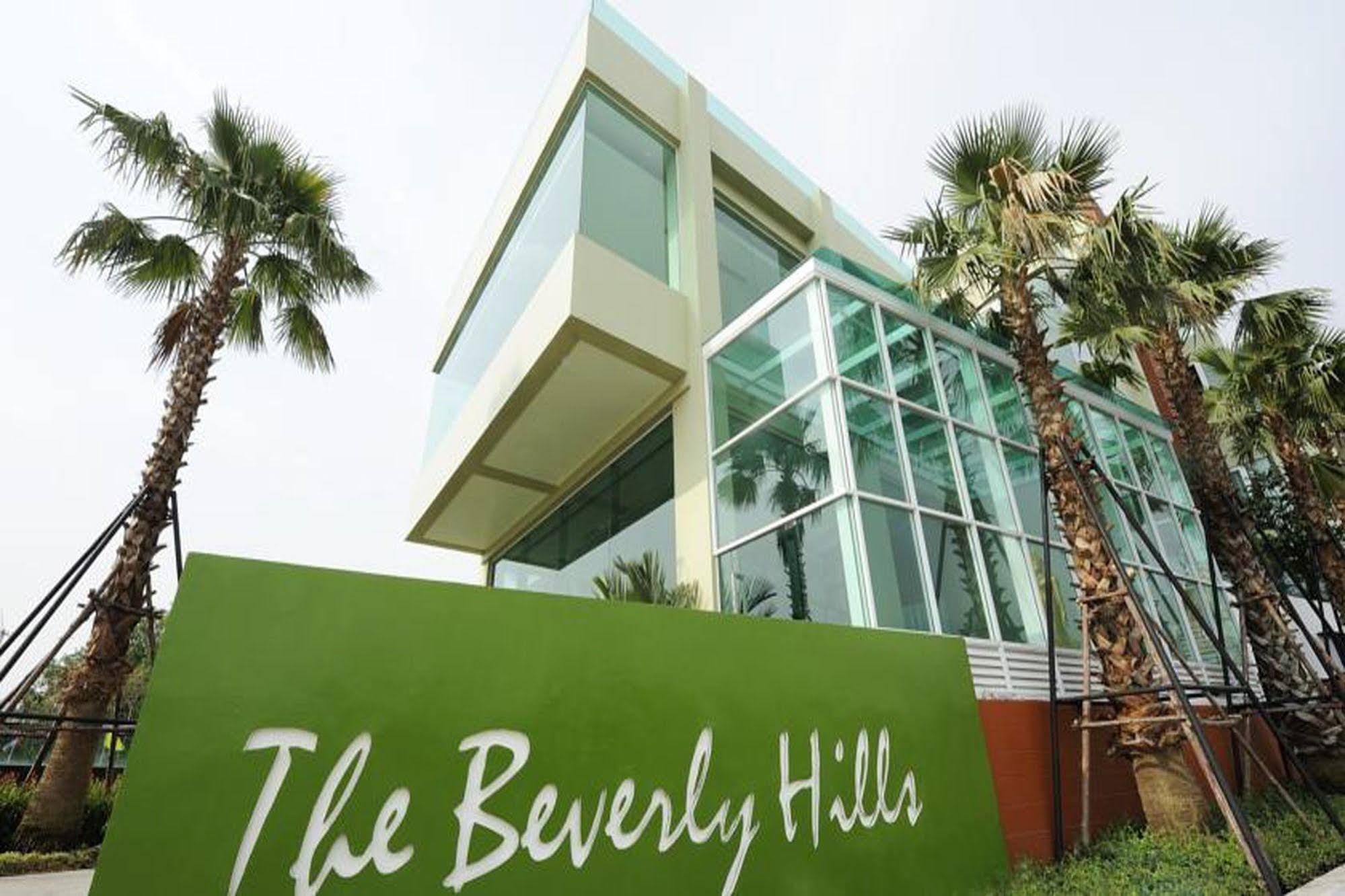 The Beverly Hills Hotel Nakhon Ratchasima Ngoại thất bức ảnh